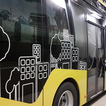Brakar By - Buss